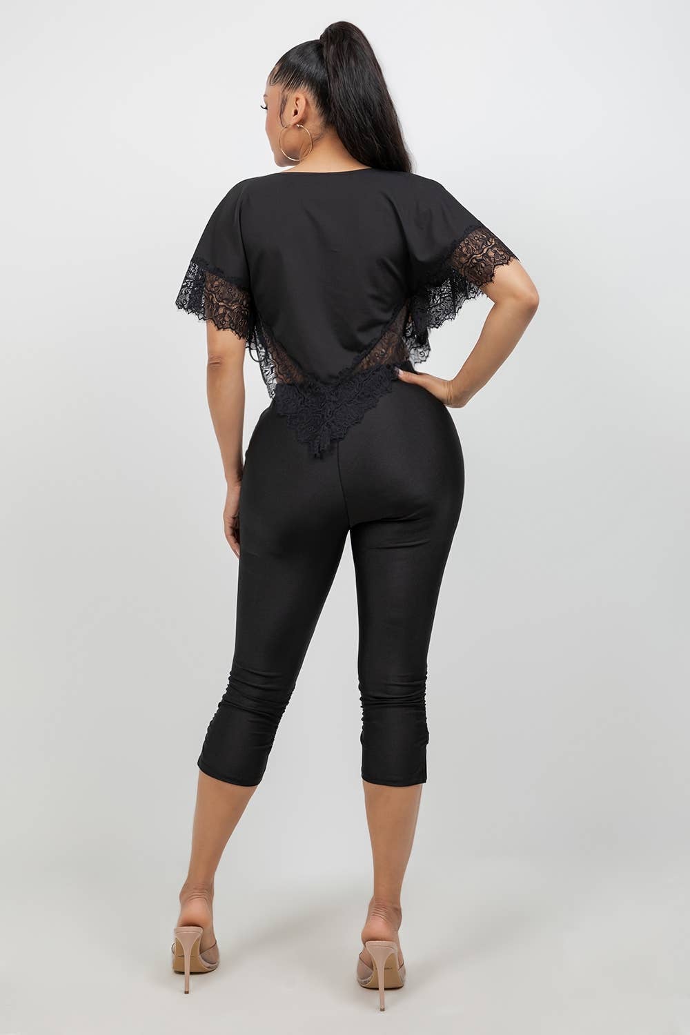 Sleek Fit Capri Leggings - She Rare Boutique
